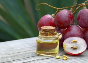 آشنایی با خواص و قیمت خرید و فروش اسانس انگور