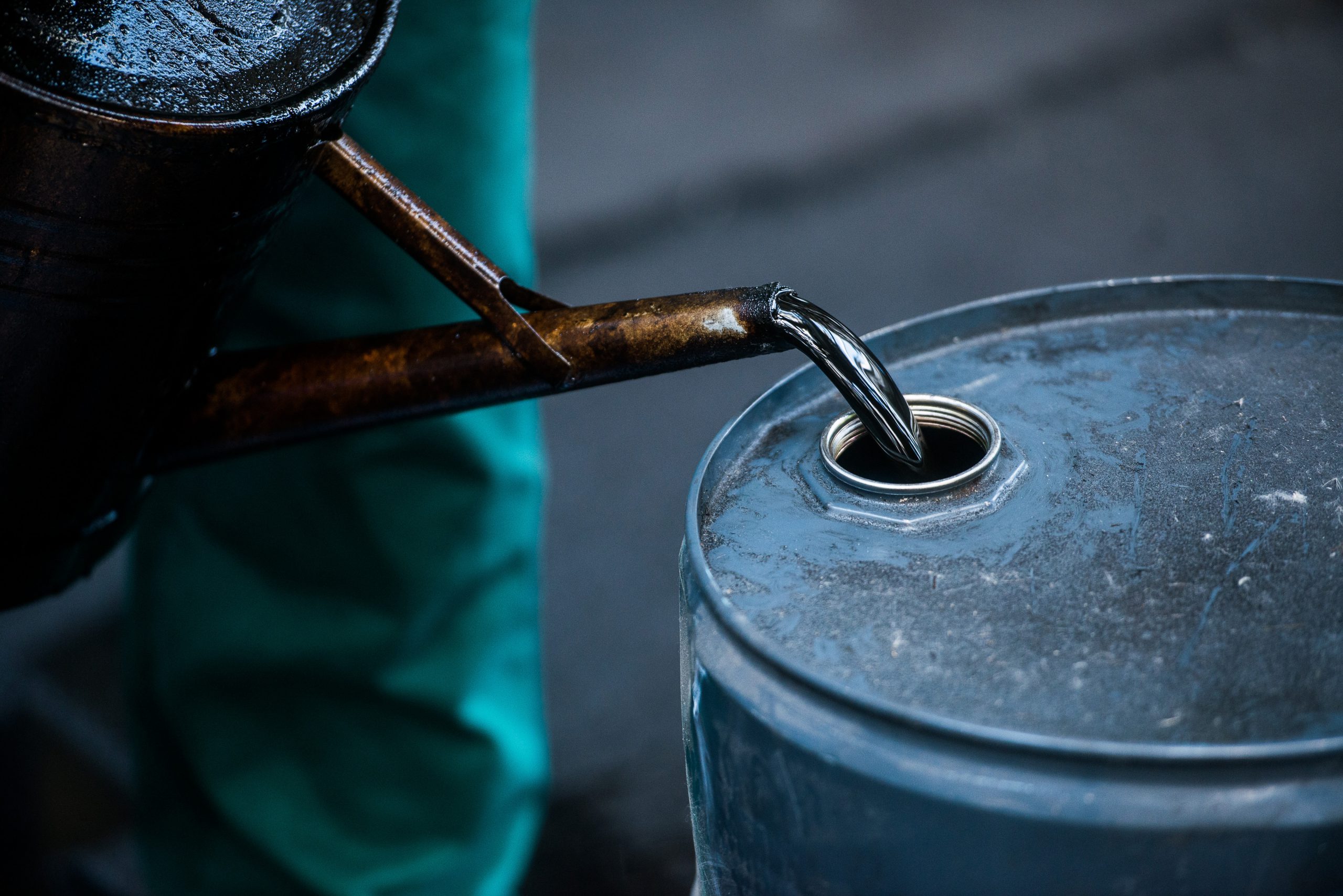 نفت خام چیست و چگونه تولید و استخراج می شود؟