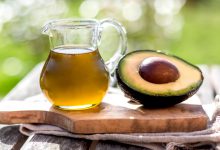 آشنایی با کاربردهای روغن آووکادو و روش تهیه آن در خانه