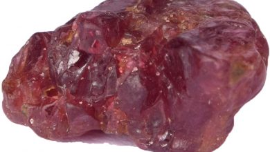 سنگ اسپینل چیست و استفاده از آن چه مزایایی دارد؟