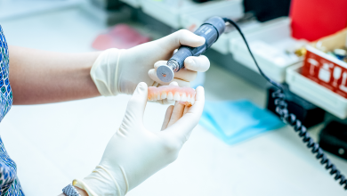 رشته دانشگاهی ساخت پروتزهای دندانی - بازار کار و درآمد آن