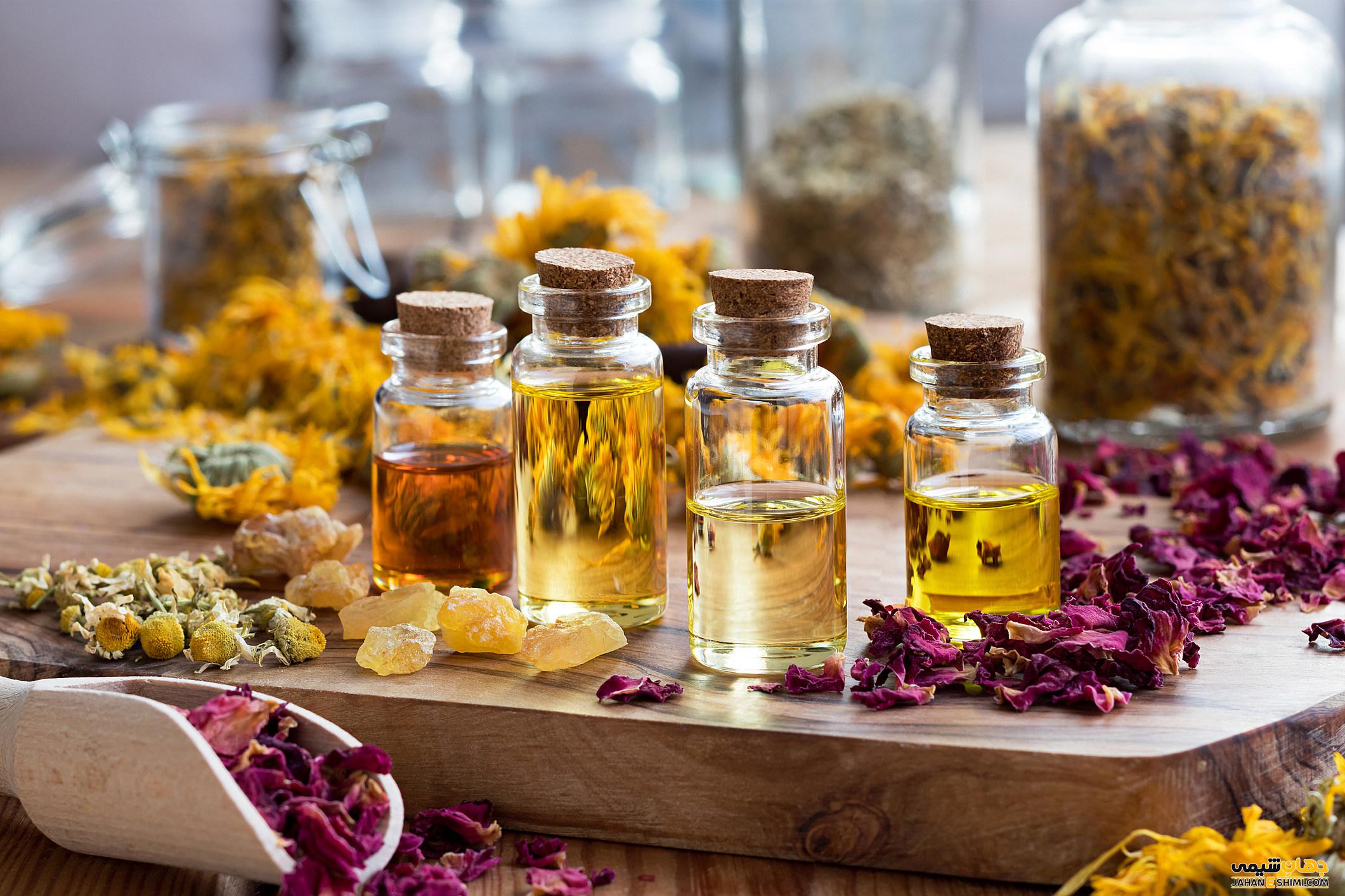 فواید و کاربردهای عرق گیاهی قاصدک برای سلامتی