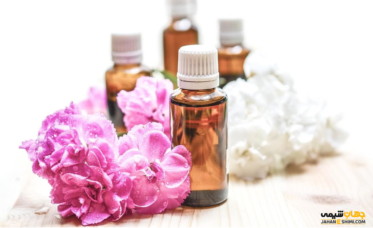 خواص و فواید روغن گلاب چیست ؟ کاربرد و قیمت خرید و فروش