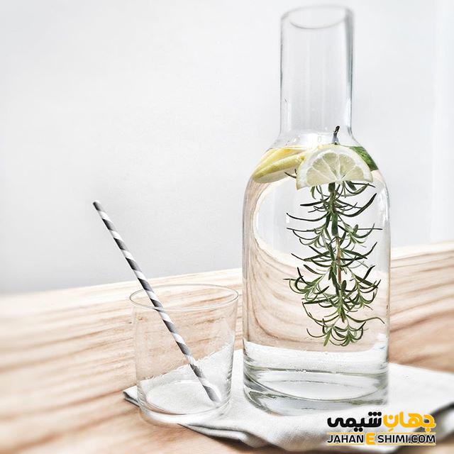عرق گیاهی رزماری چیست و چه خواصی دارد؟