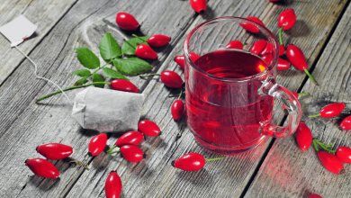 فواید و خواص دمنوش گیاهی میوه گل نسترن و طرز تهیه آن