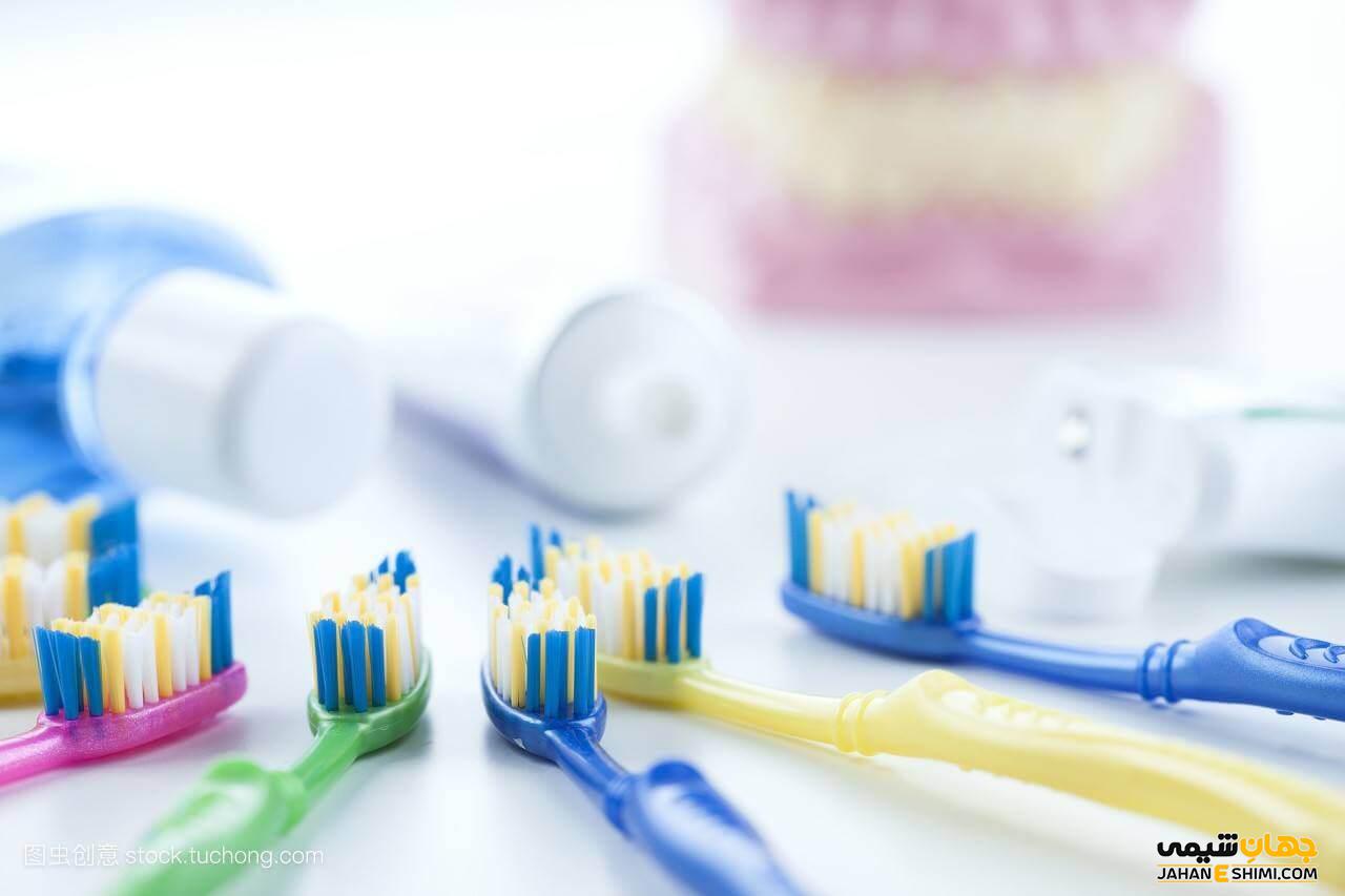 علت استفاده از سیلیکا هیدراته در خمیردندان چیست؟