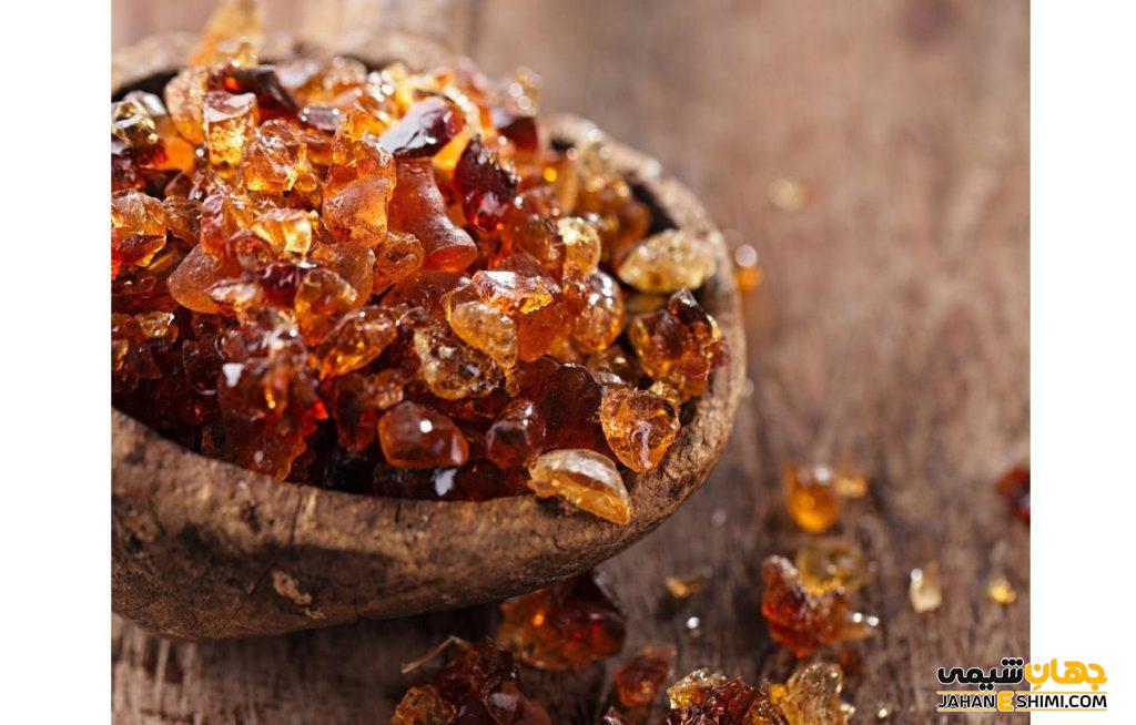 آشنایی با گیاه کتیرا: مزایا، کاربردها و عوارض آن