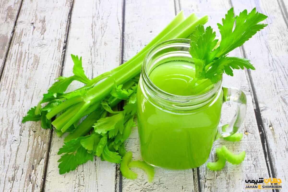 چگونه آب کرفس را بگیریم