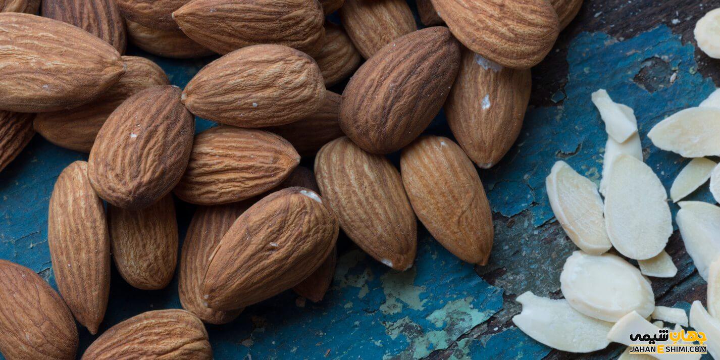 خطرات و عوارض جانبی مصرف بادام درختی