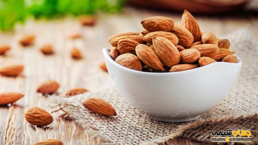 فواید و خواص بادام درختی در طب سنتی
