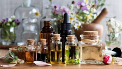 اسانس عطری چیست و از فواید شگفت انگیز و کاربردهای آن چه می دانید؟