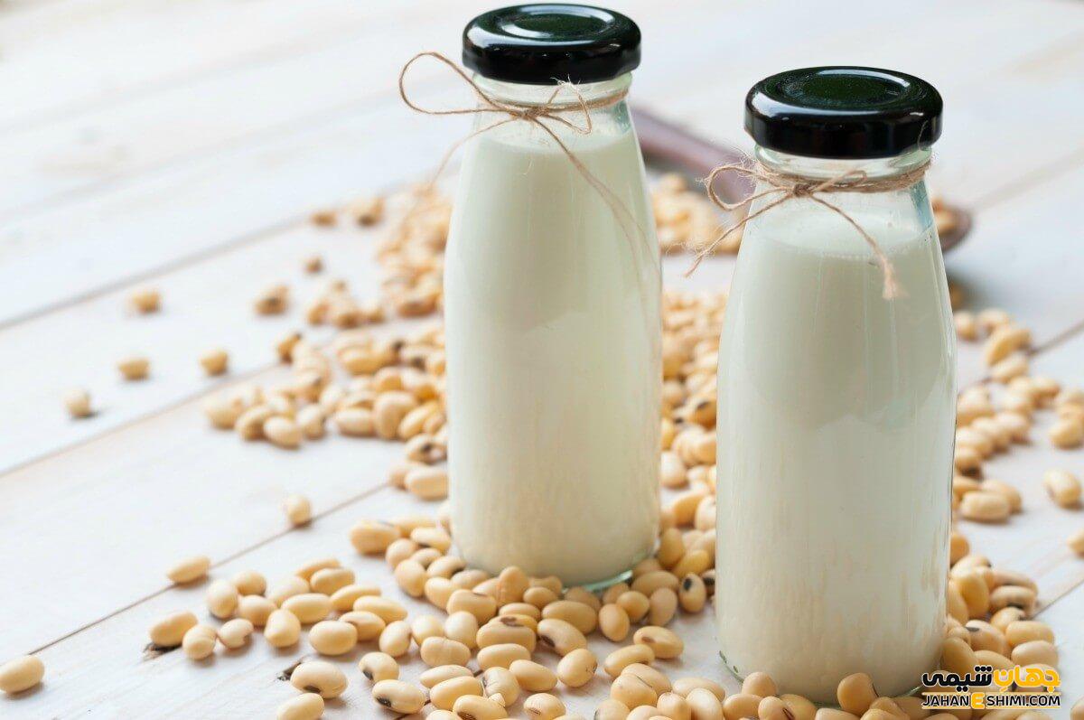 همه چیز در مورد خواص بی نظیر شیر سویا و مضرات آن برای آقایان