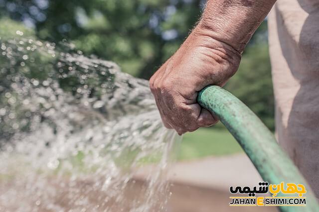 علت آبیاری گیاهان با استفاده از آب با دمای متعادل