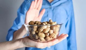 10 آلرژی غذایی پرخطر | دارو و درمان آلرژی غذایی
