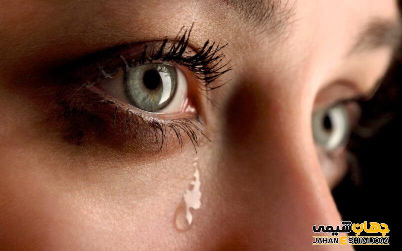 علت آبریزش چشم در بزرگسالان