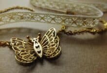 نماد پروانه در طلا، نقره و انواع زیورآلات به چه معناست؟